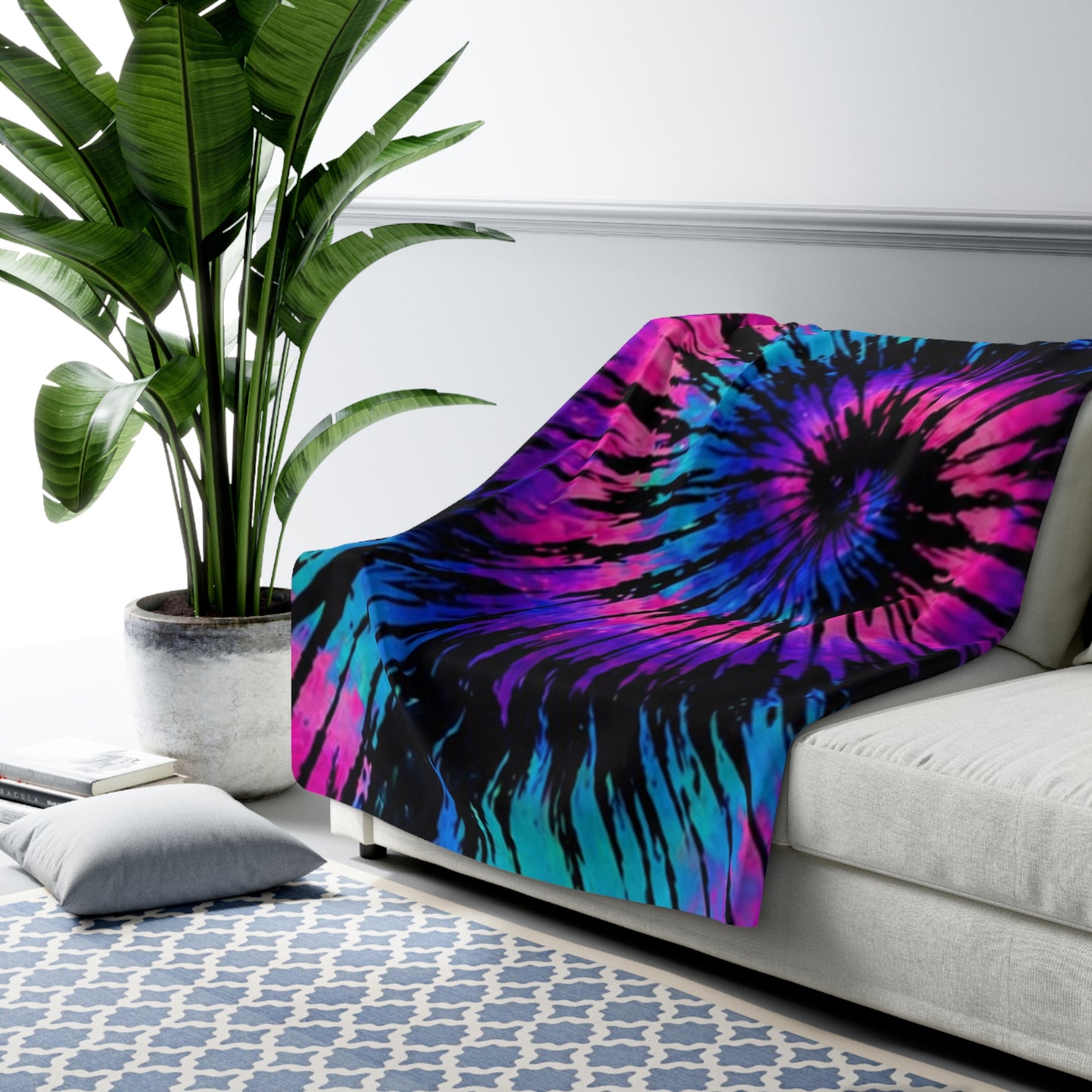 Tie-Dye Sherpa Blanket — Vibrant Pink & Blue Spiral Plush Throw
