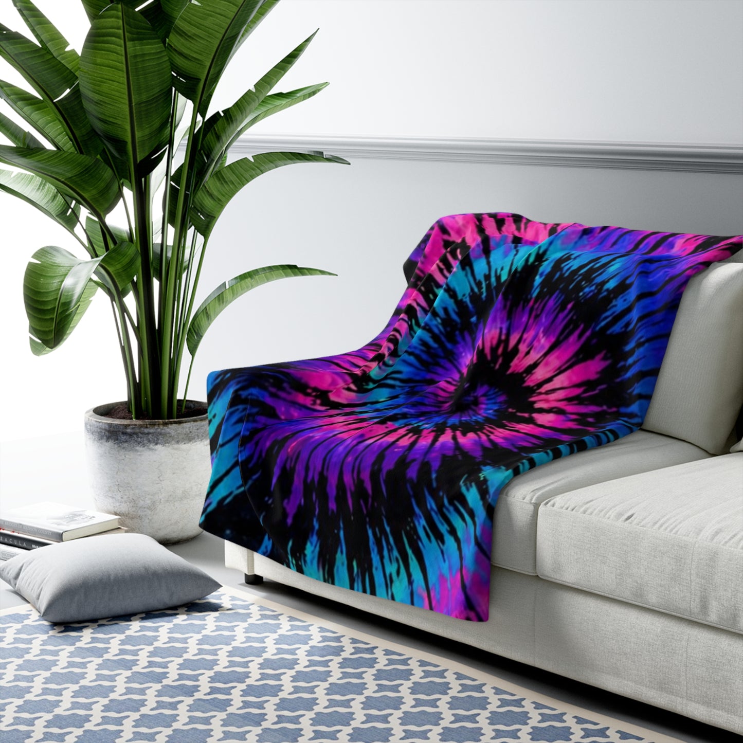 Tie-Dye Sherpa Blanket — Vibrant Pink & Blue Spiral Plush Throw